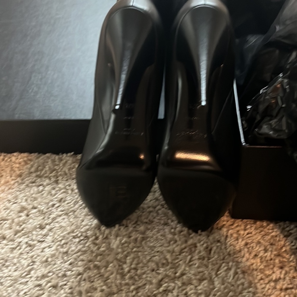 Ysl thigh high boots - Picture 2 of 4